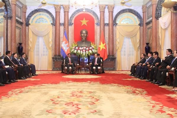 Staatspräsident empfängt Vizepremierminister, Innenminister Kambodschas - ảnh 1